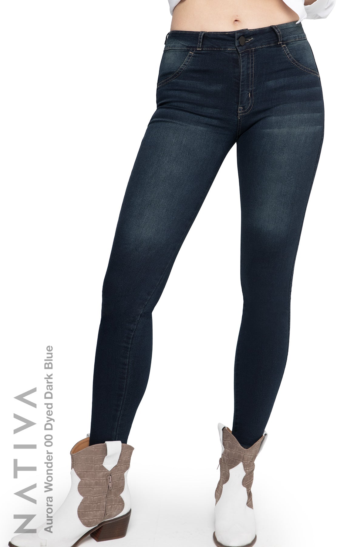 SUPER SKINNY JEANS, AURORA WONDER 00 DYED DARK, Talle Medio. Moldeador y Afirmador. Casual 7 días. Tecnología No Stress®